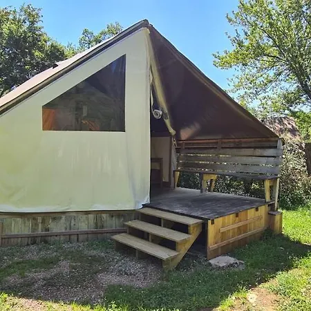 Camping Domaine Papillon Reyrevignes  Exterior foto